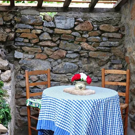 Guest house Esclarmonde 18 *